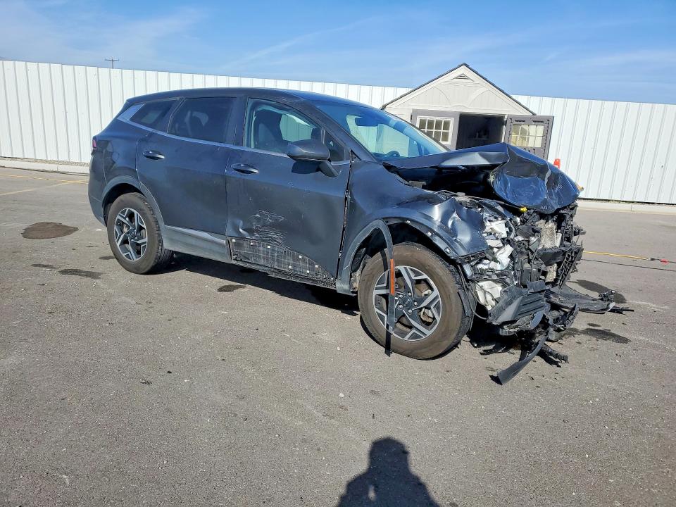 2023 Kia Sportage VIN KNDPUCAF8P7174598 COPART salvage auction — FRONT END, Ut - Salvage Certificate, sold $3,300 on 2026-07-31 (photo 4)