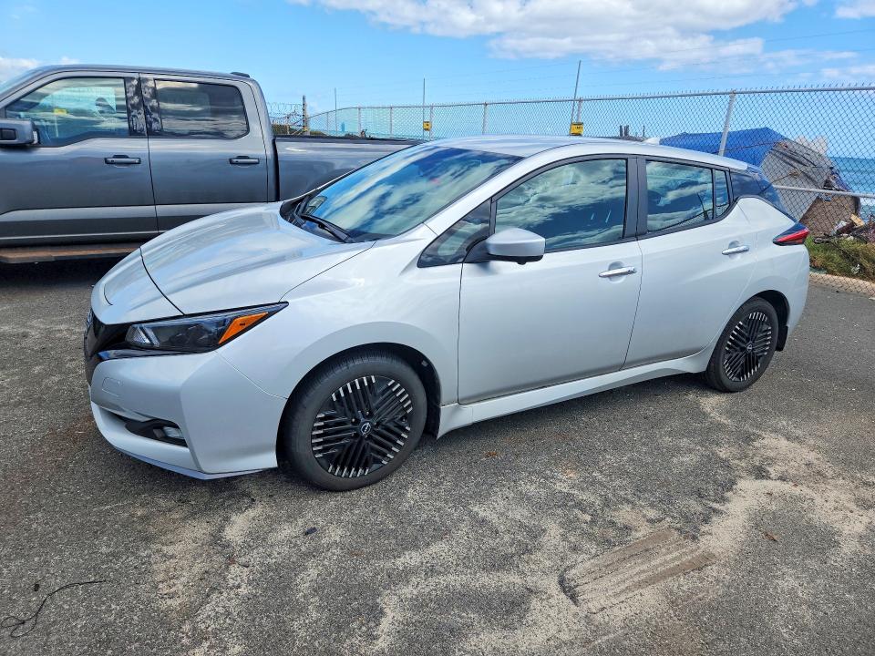 2025 Nissan Leaf VIN 1N4CZ1CV3SC557606 COPART salvage auction — WATER/FLOOD, HI - CERTIFICATE OF SALVAGE, sold $1,750 on 2026-07-27 (photo 1)