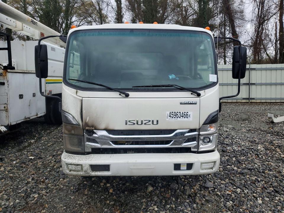 2025 Isuzu Npr VIN 54DC4W1D7SS203265 COPART salvage auction — Burn Engine, SC - CERT OF TITLE-SALVAGE FIRE, sold $10,800 on 2026-07-27 (photo 5)