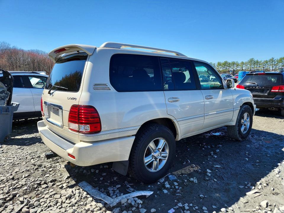 2006 Lexus Lx 470 VIN JTJHT00W064018656 COPART salvage auction — MINOR DENT/SCRATCHES, Mt - Certificate Of Title (P), sold $7,900 on 2026-07-28 (photo 3)