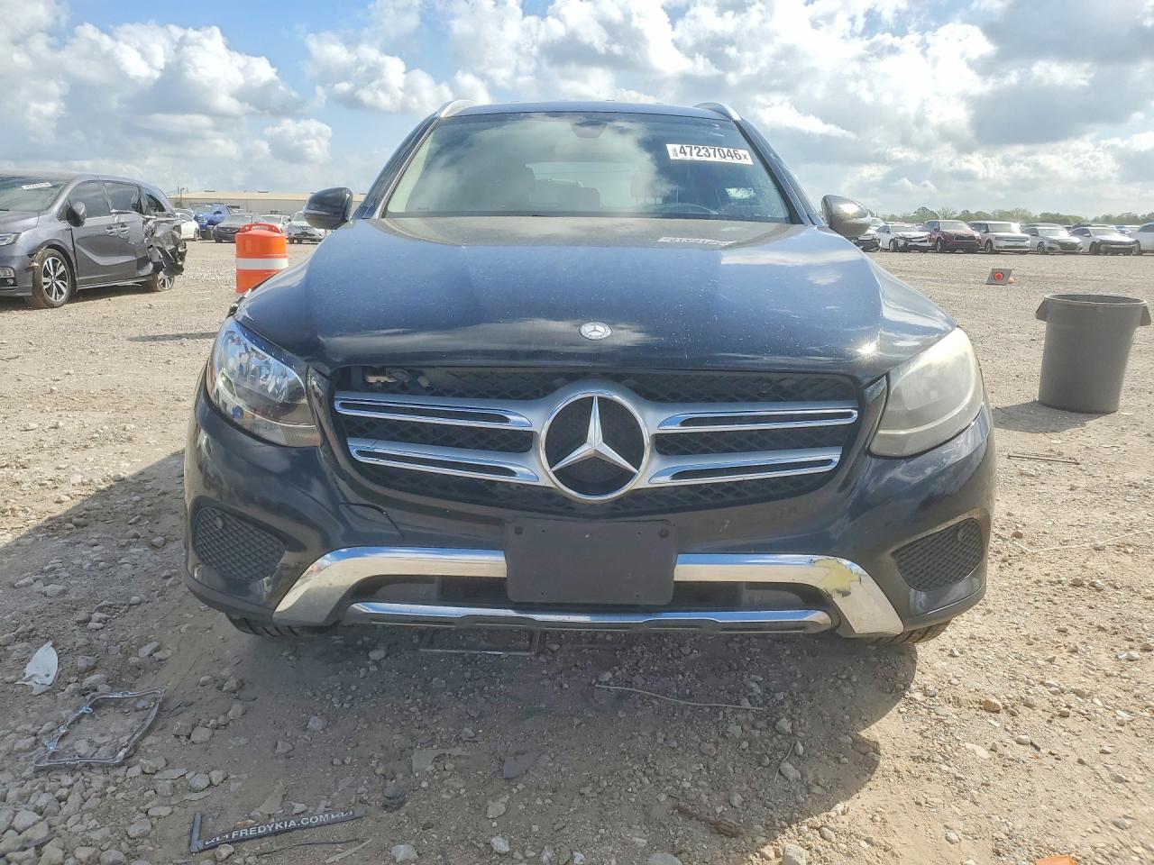 2016 Mercedes-Benz GLC-Class VIN WDC0G4JBXGF111367 COPART salvage auction — Minor Dent/Scratches, TX - CERTIFICATE OF TITLE (P), sold $5,400 on 2026-07-09 (photo 5)