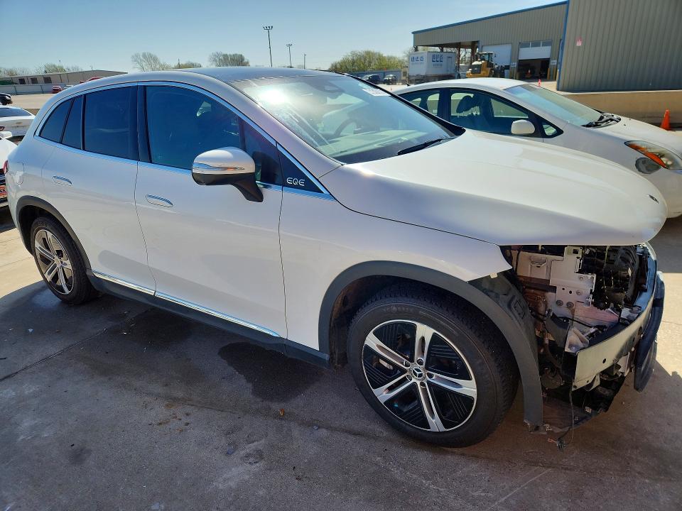 2023 Mercedes-benz Eqe VIN 4JGGM1CB0PA024255 COPART salvage auction — FRONT END, FL - CERT OF TITLE SLVG REBUILDABLE, sold $24,200 on 2026-07-13 (photo 4)