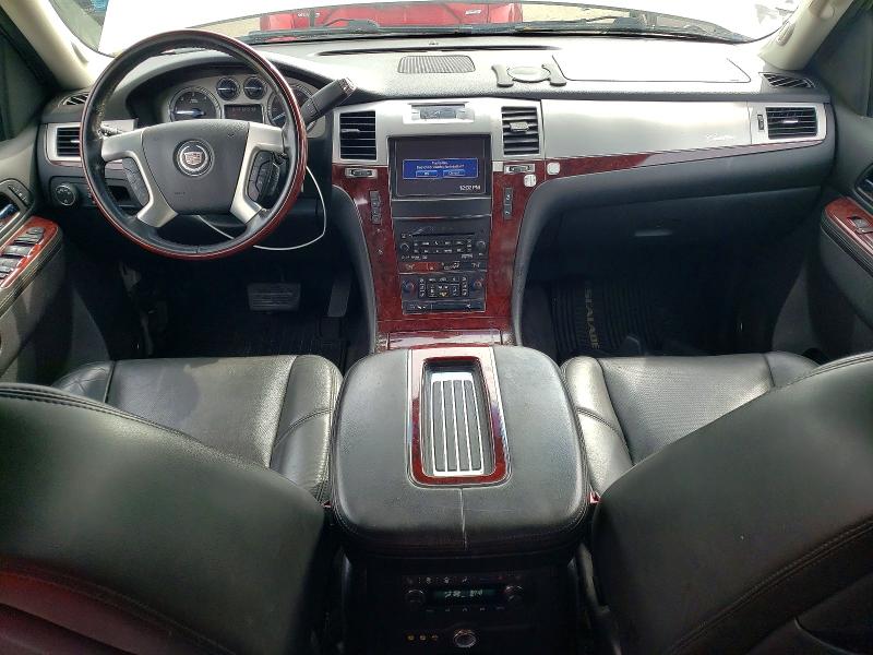 2013 Cadillac Escalade VIN 1GYS4JEF7DR166589 COPART salvage auction — MINOR DENT/SCRATCHES, Ct - Certificate Of Title, sold $3,500 on 2026-07-09 (photo 8)