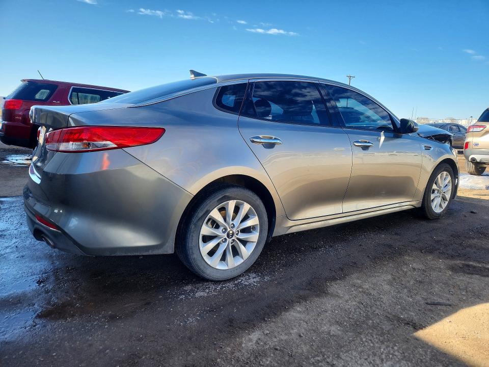2018 Kia Optima VIN 5XXGU4L30JG215202 COPART salvage auction — FRONT END, NM - CERT OF TITLE-SALVAGE, sold $325 on 2026-07-23 (photo 3)
