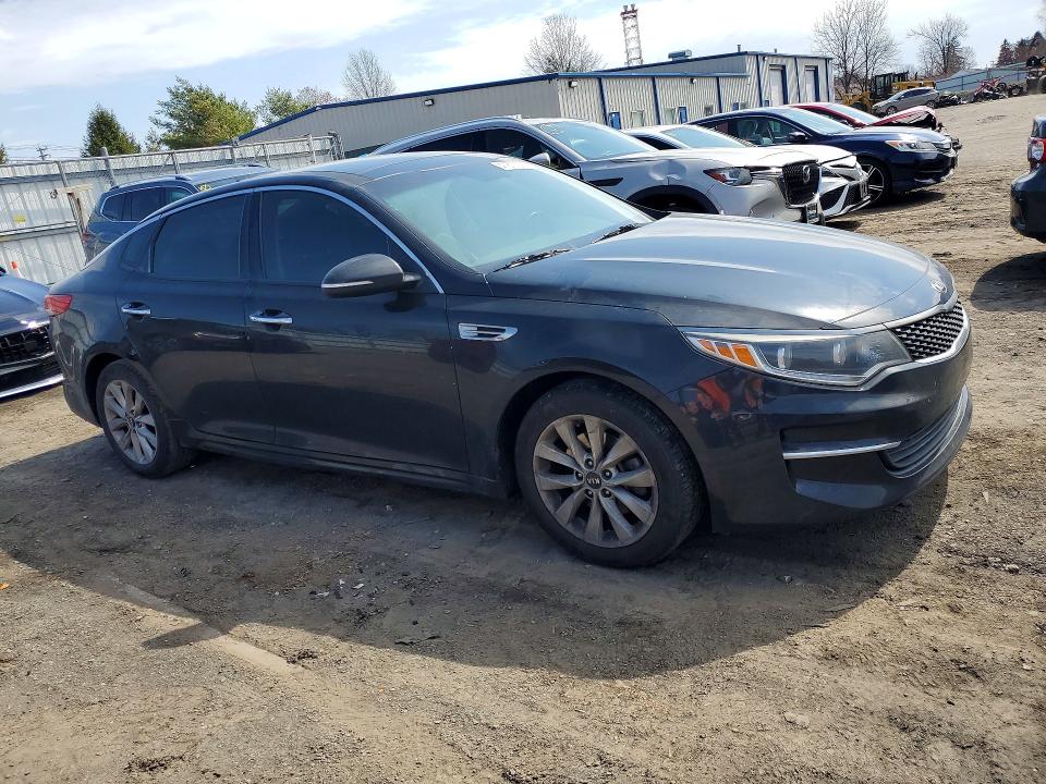 2017 Kia Optima VIN 5XXGU4L36HG169837 COPART salvage auction — SIDE, Md - Cert Of Salvage > 75% Damage, sold $1,100 on 2026-07-20 (photo 4)