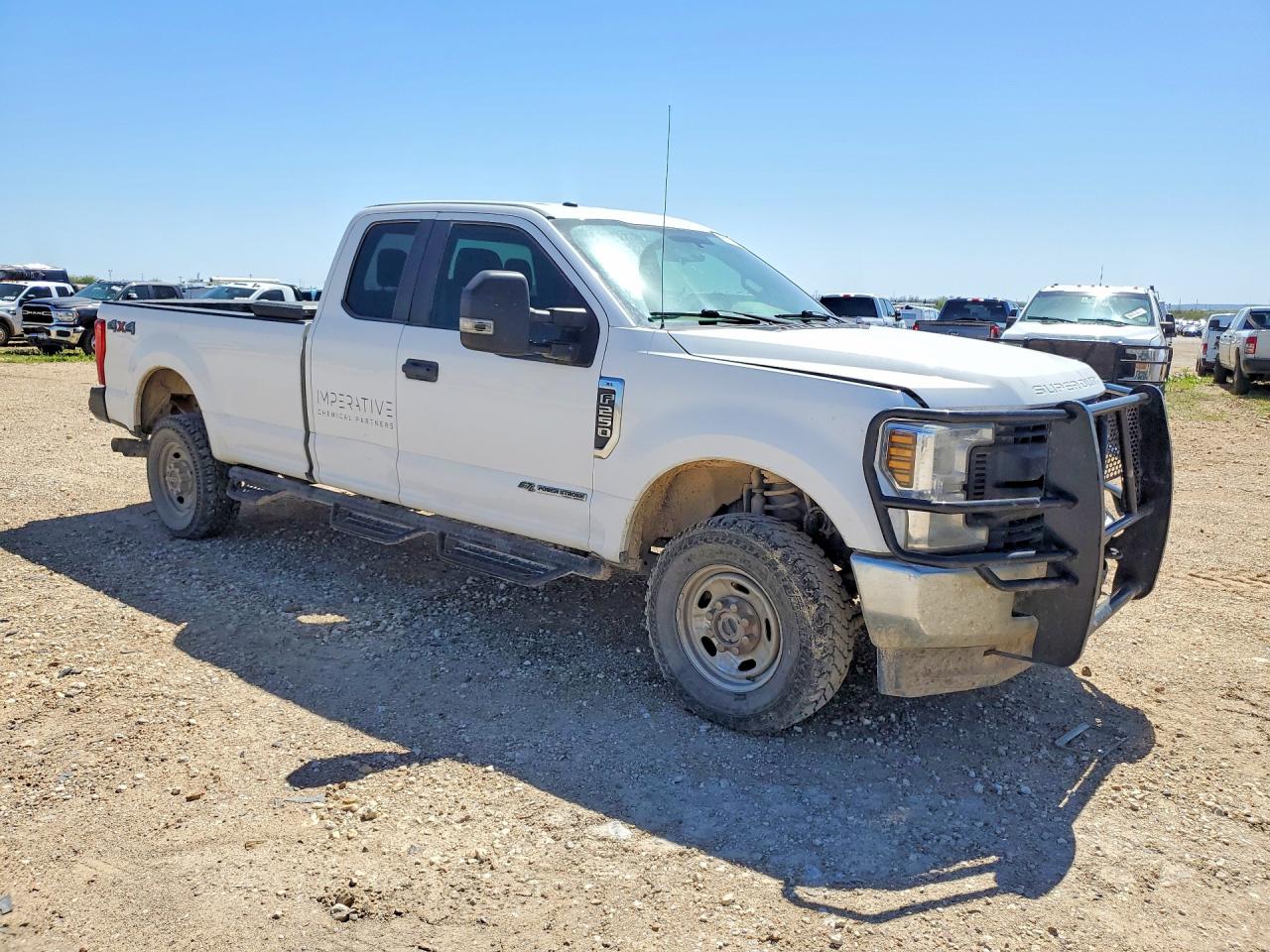 2019 Ford F-250 VIN 1FT7X2BTXKEF69358 COPART salvage auction — Minor Dent/Scratches, TX - CERTIFICATE OF TITLE, sold $7,500 on 2026-07-09 (photo 4)