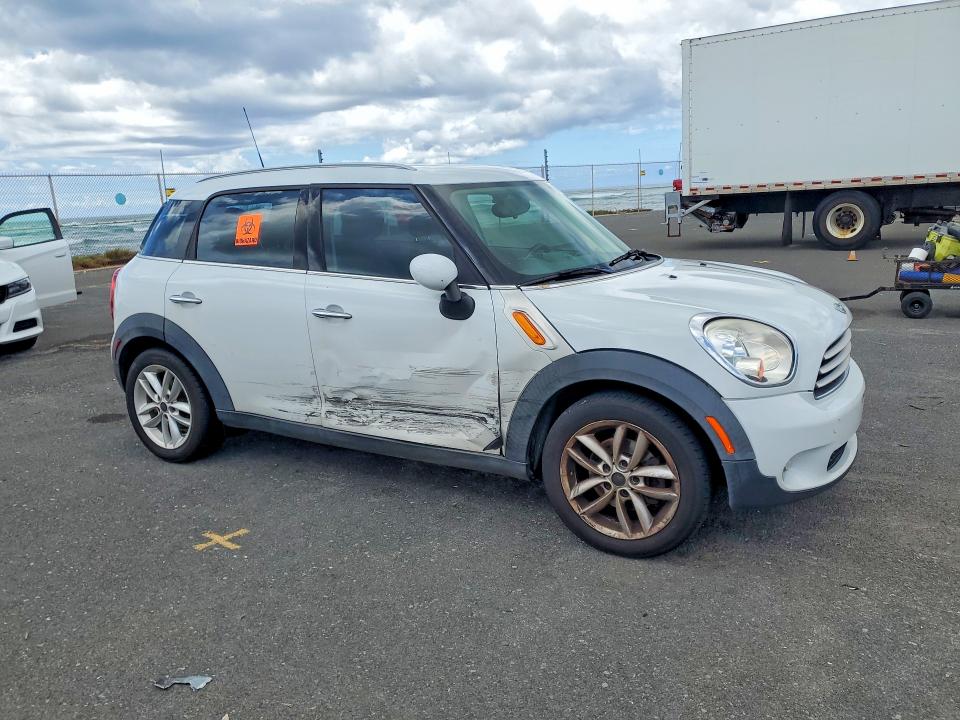 2014 Mini Cooper VIN WMWZB3C59EWR40535 COPART salvage auction — SIDE, HI - CERTIFICATE OF SALVAGE, sold $35 on 2026-08-17 (photo 4)