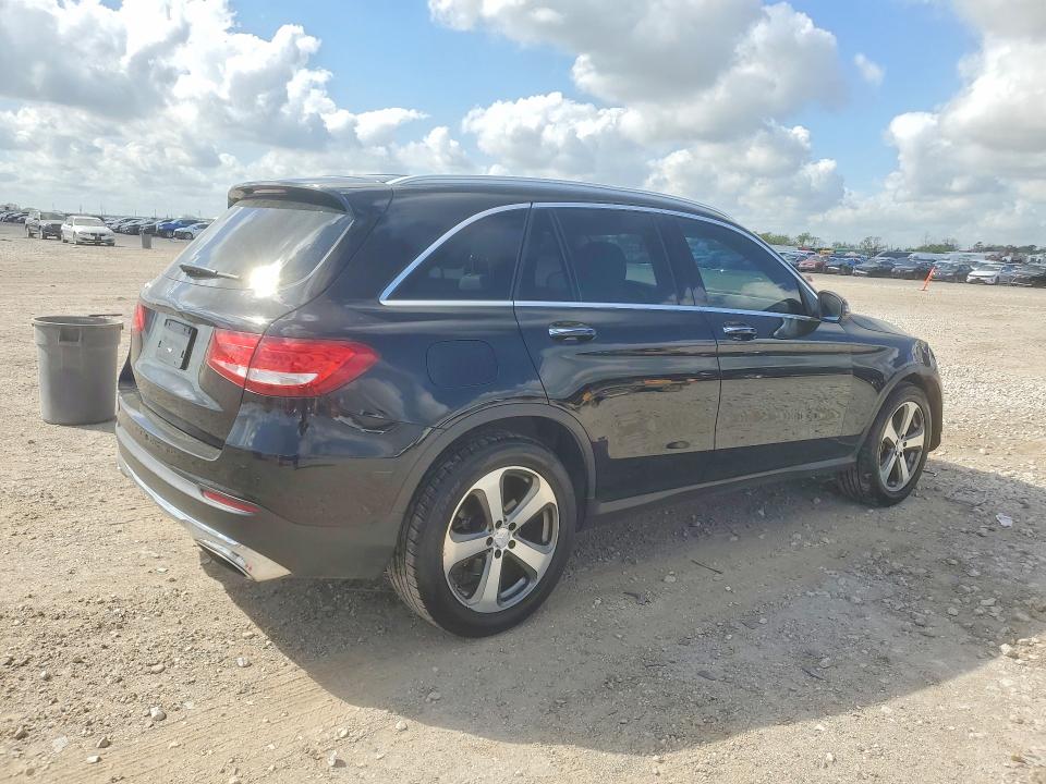 2016 Mercedes-benz Glc VIN WDC0G4JBXGF111367 COPART salvage auction — MINOR DENT/SCRATCHES, Tx - Certificate Of Title (P), sold $5,700 on 2026-07-09 (photo 3)