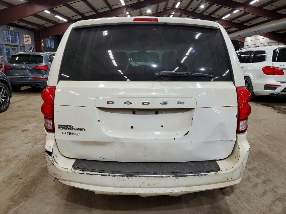 2013 Dodge Grand caravan VIN 2C4RDGCG7DR683713 COPART salvage auction — MINOR DENT/SCRATCHES, Vt - Certificate Of Title, sold $500 on 2026-07-09 (photo 6)