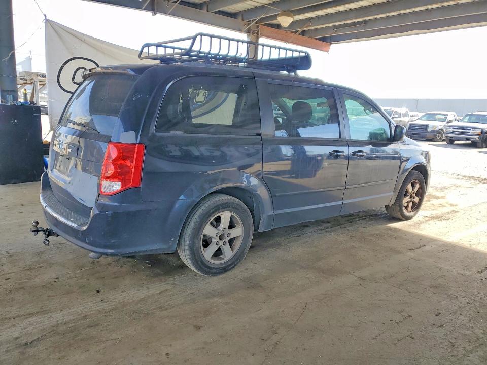 2011 Dodge Grand caravan VIN 2D4RN3DGXBR750583 COPART salvage auction — SIDE, Fl - Dis/Dlr/Exp Only Clean Title, sold $225 on 2026-07-02 (photo 3)