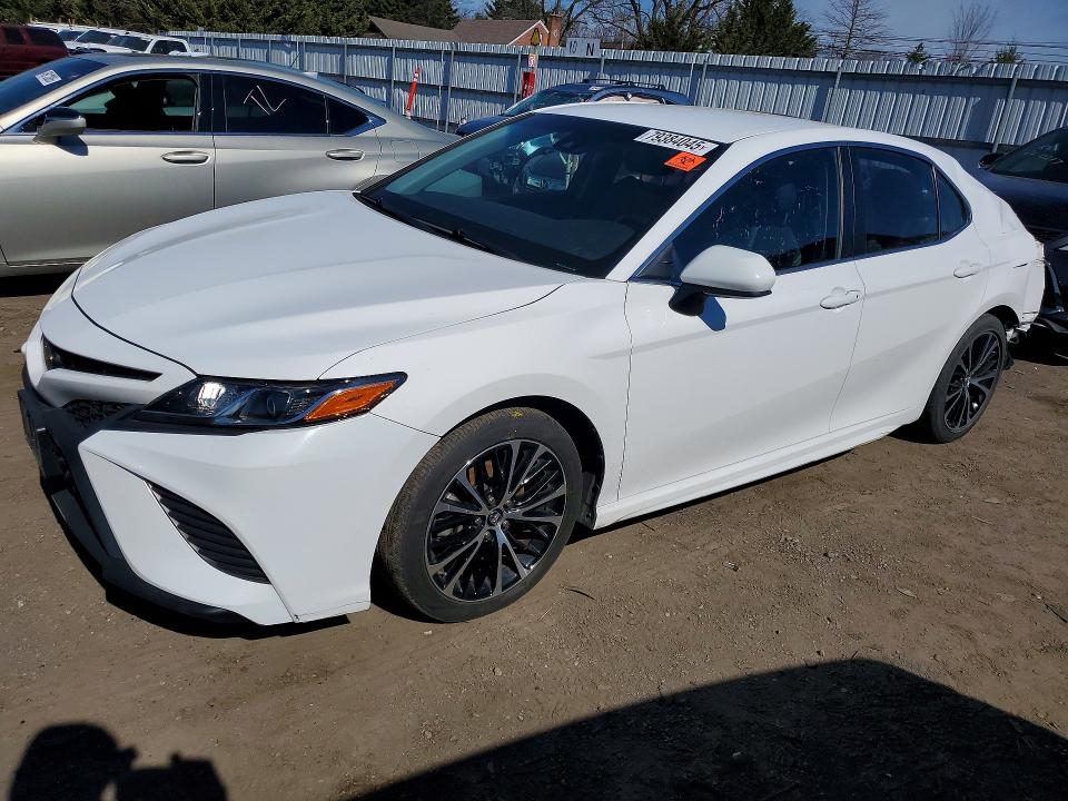 2018 Toyota Camry VIN 4T1B11HK4JU643894 — COPART salvage auction photo