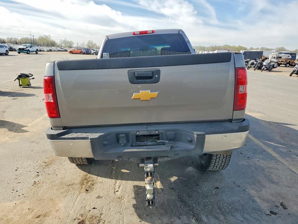 2009 Chevrolet Silverado 2500 VIN 1GCHK63699F175843 COPART salvage auction — FRONT END, Id - Salvage Certificate Of Title, sold $3,400 on 2026-07-02 (photo 6)