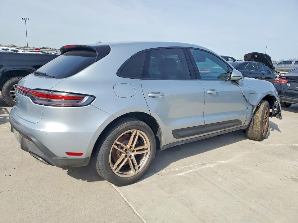2023 Porsche Macan VIN WP1AA2A57PLB03902 COPART salvage auction — FRONT END, Salvage Title, sold $17,700 on 2026-08-27 (photo 3)