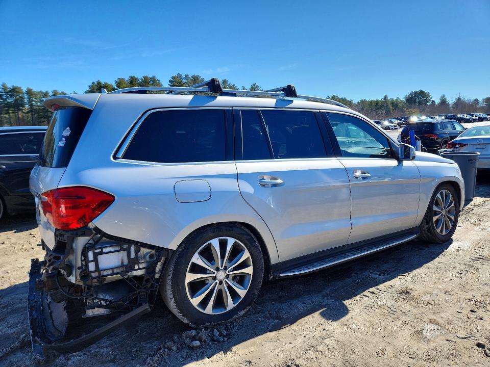 2013 Mercedes-benz Gl-klasse VIN 4JGDF7CE5DA179292 COPART salvage auction — REAR END, MA - CERTIFICATE OF TITLE (P), sold $1,000 on 2026-08-20 (photo 3)