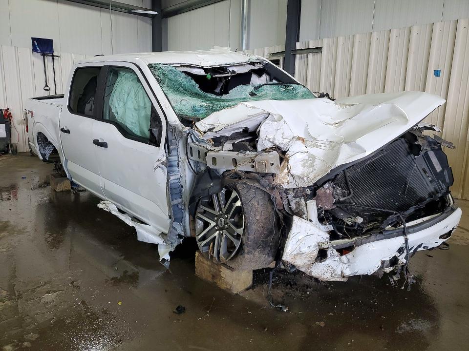 2021 Ford F-150 VIN 1FTEW1EP6MFB17102 COPART salvage auction — FRONT END, MN - CERT OF TITLE-SALVAGE, sold $2,700 on 2026-07-02 (photo 4)