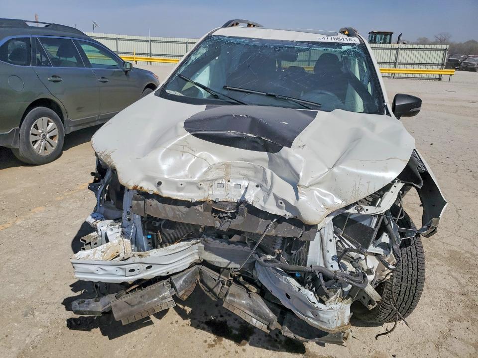 2024 Subaru Forester VIN JF2SKAJC2RH529693 COPART salvage auction — FRONT END, Ks - Cert Of Title-Salvage, sold $1,000 on 2026-07-06 (photo 5)