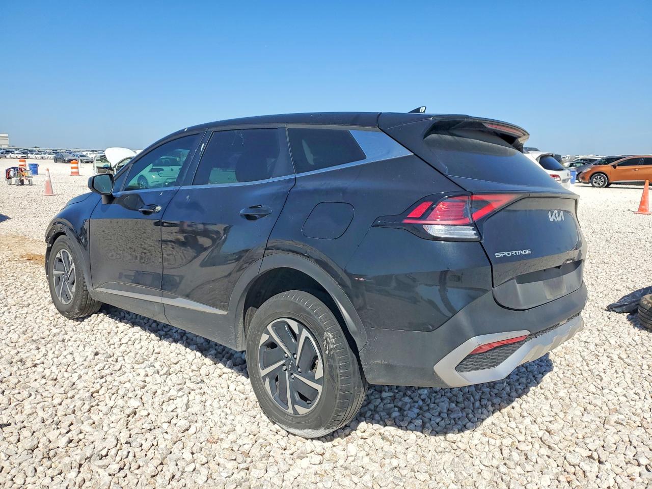 2024 Kia Sportage Hybrid VIN KNDPU3DG0R7127413 COPART salvage auction — Front End, TX - SALVAGE VEHICLE TITLE, sold $4,100 on 2026-07-09 (photo 2)