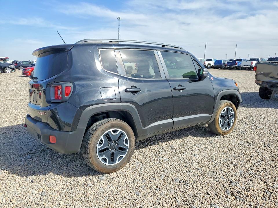 2017 Jeep Renegade VIN ZACCJBCB7HPF93252 COPART salvage auction — FRONT END, Tx - Salvage Vehicle Title, sold $100 on 2026-07-07 (photo 3)