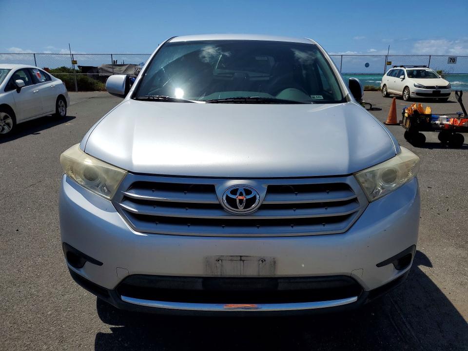 2013 Toyota Highlander VIN 5TDZA3EH6DS044902 COPART salvage auction — REAR END, Hi - Certificate Of Salvage, sold $2 on 2026-07-20 (photo 5)
