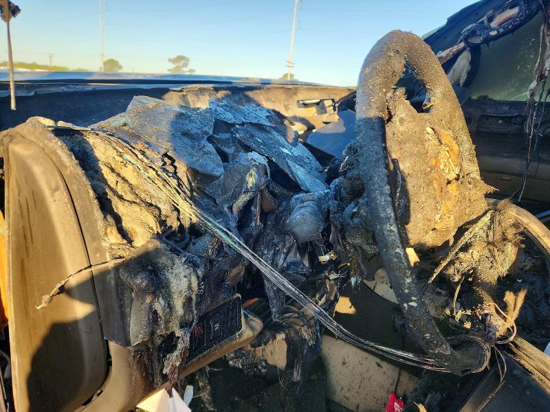 2008 Toyota VIN 5TFBT54178X010334 COPART salvage auction — BURN, La - Cert Of Title-Salvage, sold $425 on 2026-07-22 (photo 9)