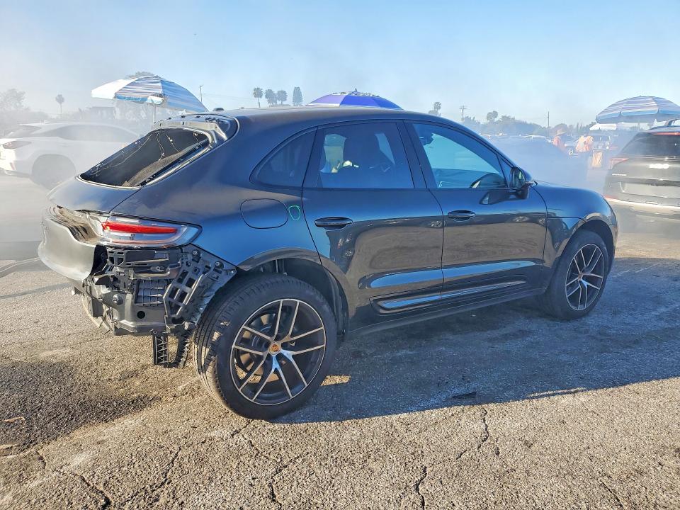2025 Porsche Macan VIN WP1AA2A58SLB10625 COPART salvage auction — REAR END, Salvage Title, sold $15,500 on 2026-07-24 (photo 3)