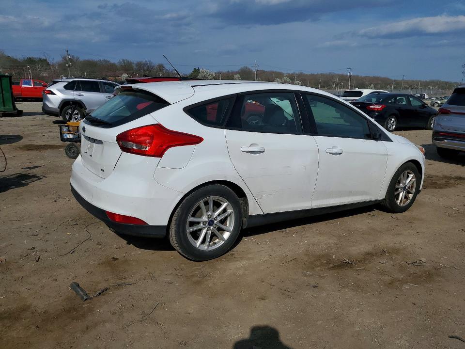 2016 Ford Focus VIN 1FADP3K29GL364610 COPART salvage auction — VANDALISM, Md - Cert Of Salvage > 75% Damage, sold $450 on 2026-07-02 (photo 3)