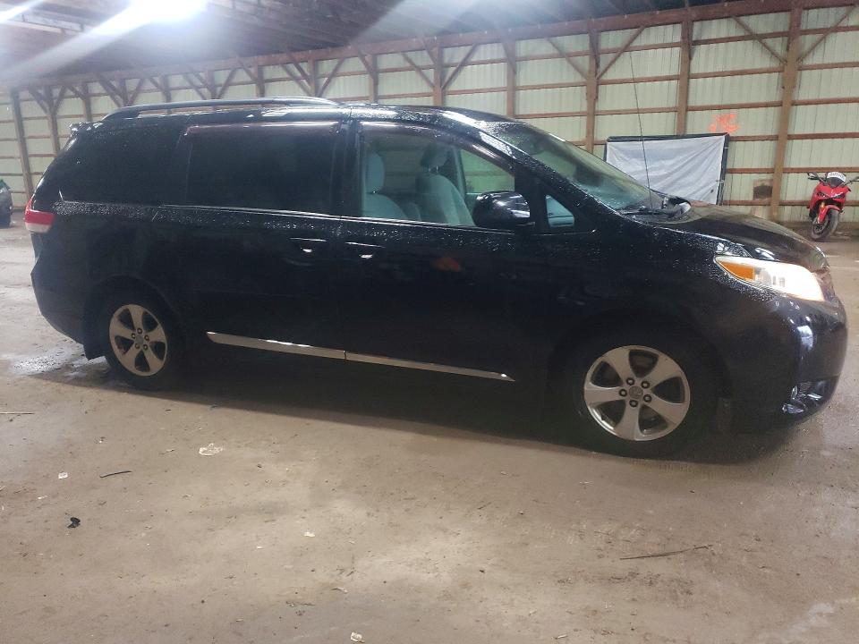 2011 Toyota Sienna VIN 5TDKK3DC3BS051159 COPART salvage auction — SIDE, ON - PERMIT SALVAGE, sold $3,600 on 2026-07-14 (photo 4)