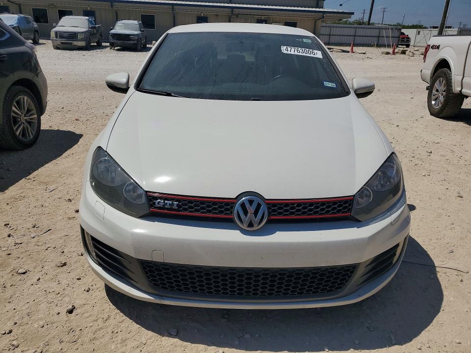 2013 Volkswagen Gti VIN WVWGV7AJ1DW121395 COPART salvage auction — MINOR DENT/SCRATCHES, Tx - Salvage Vehicle Title, sold $2,800 on 2026-07-02 (photo 5)