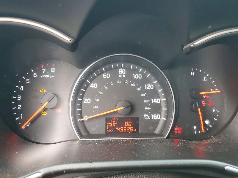 2015 Kia Sorento VIN 5XYKT3A64FG641434 COPART salvage auction — MINOR DENT/SCRATCHES, Wv - Certificate Of Title, sold $2,050 on 2026-07-31 (photo 9)