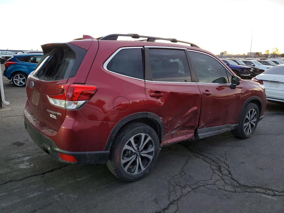 2021 Subaru Forester VIN JF2SKASCXMH483084 COPART salvage auction — ROLLOVER, Id - Salvage Certificate Of Title, sold $2,900 on 2026-07-14 (photo 3)