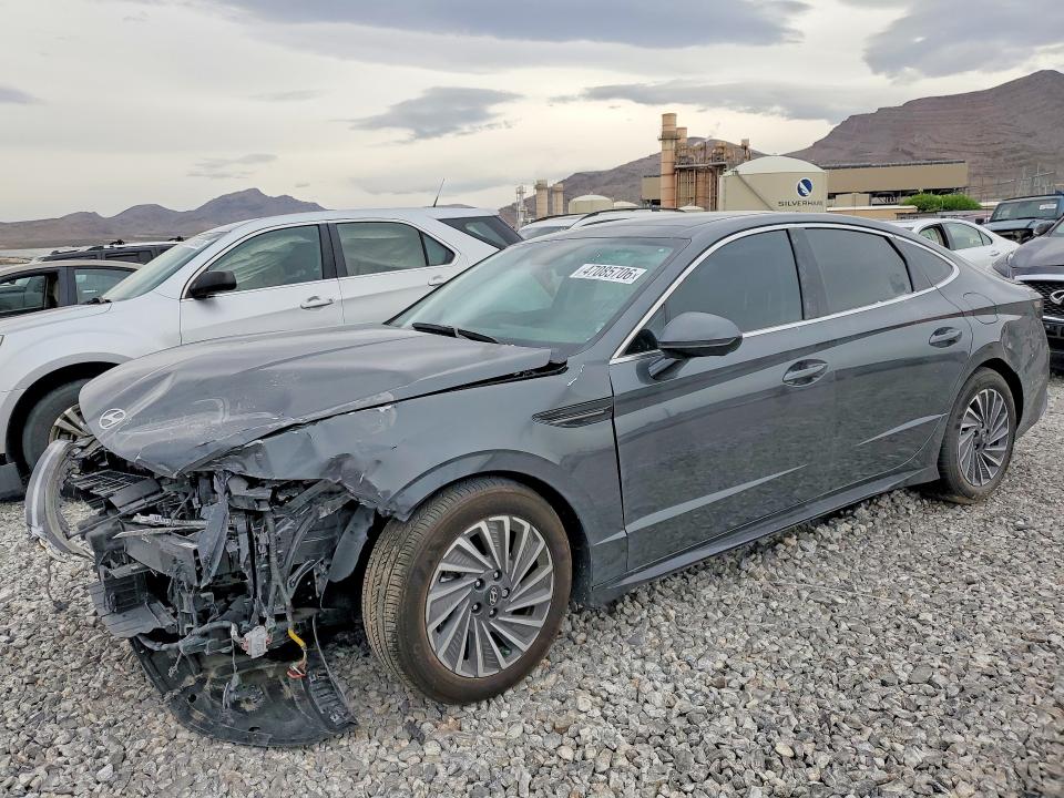 2025 Hyundai Sonata VIN KMHL54JJ6SA106345 COPART salvage auction — FRONT END, Nv - Salvage Title, sold $5,200 on 2026-07-20 (photo 1)