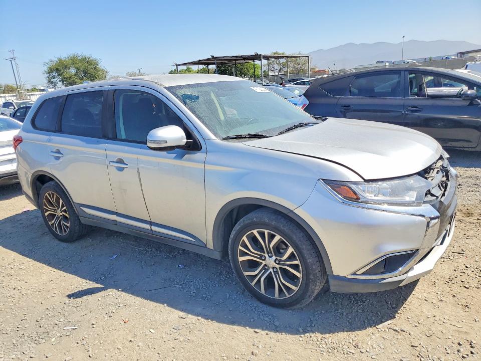 2018 Mitsubishi VIN JA4AZ3A38JZ055386 COPART salvage auction — FRONT END, Salvage Title, sold $2,100 on 2026-07-10 (photo 4)