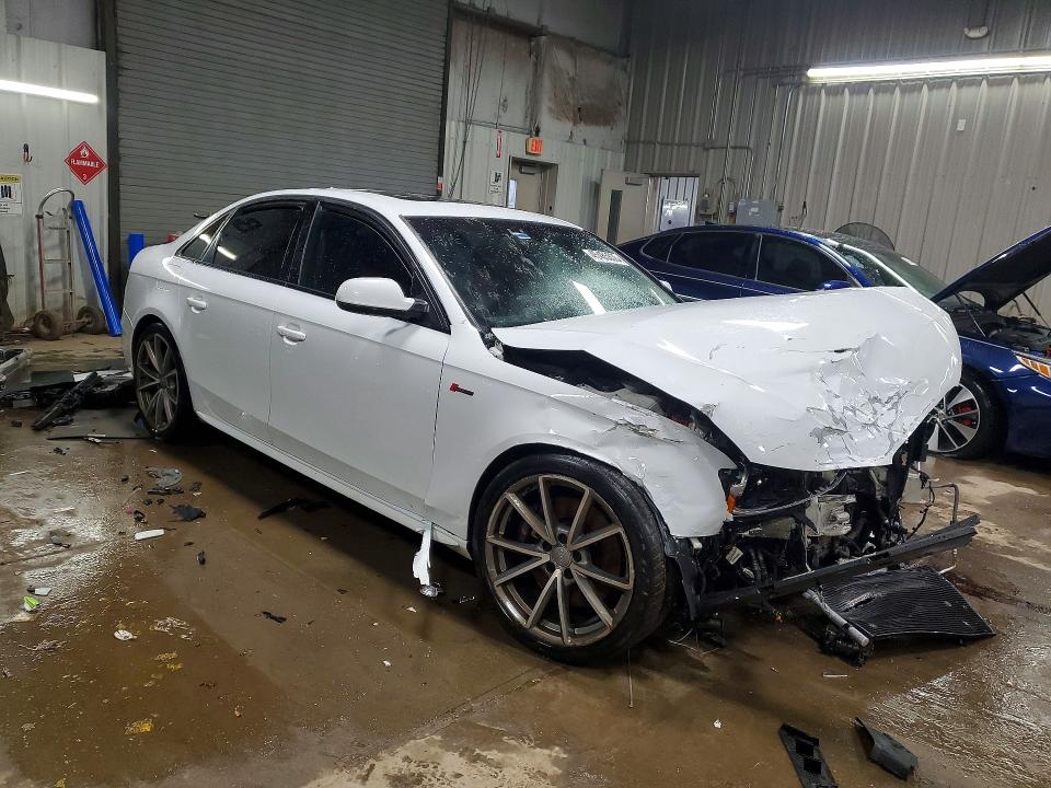 2016 Audi Rs4 VIN WAUKGAFL8GA006335 COPART salvage auction — FRONT END, Il - Salvage Certificate, sold $700 on 2026-07-14 (photo 4)