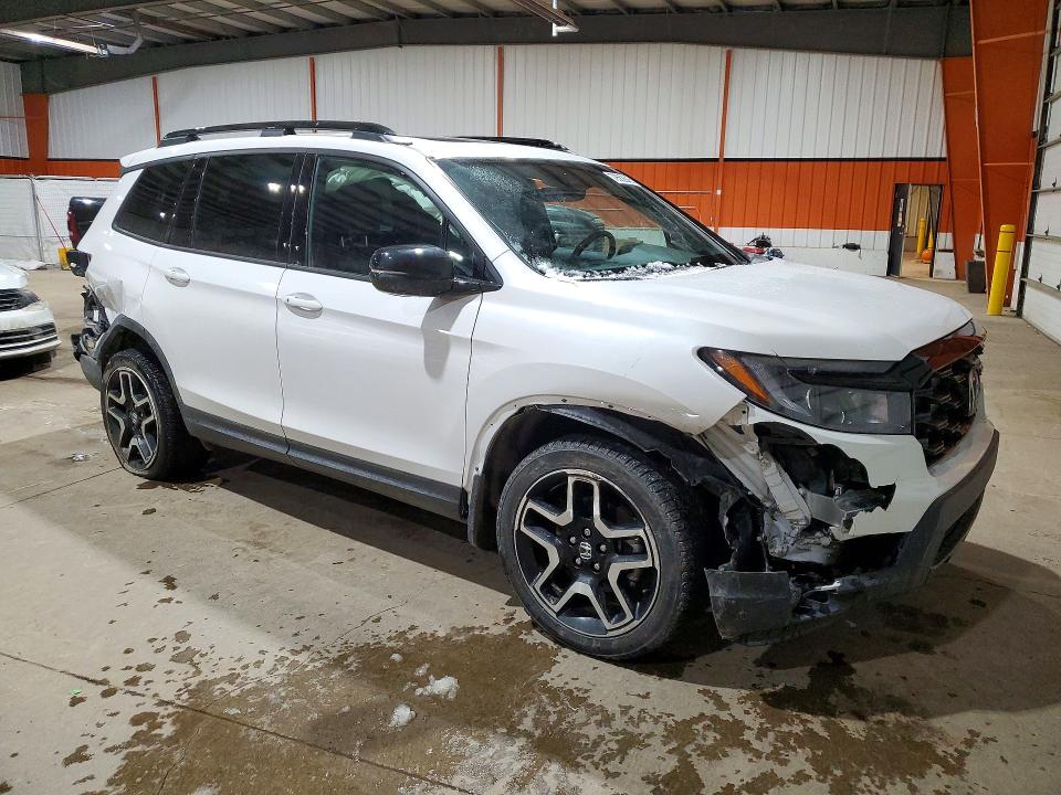 2023 Honda Passport VIN 5FNYF8H91PB503065 COPART salvage auction — FRONT END, Salvage Title, sold $6,800 on 2026-07-28 (photo 4)