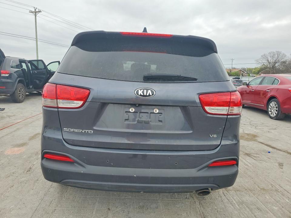 2017 Kia Sorento VIN 5XYPGDA5XHG302994 COPART salvage auction — MINOR DENT/SCRATCHES, Tn - Certificate Of Title, sold $1,850 on 2026-07-27 (photo 6)