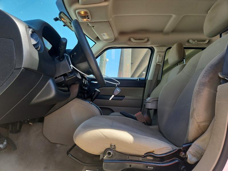 2015 Jeep Liberty (patriot) VIN 1C4NJPBA2FD281415 COPART salvage auction — FRONT END, Fl - Cert Of Title Slvg Rebuildable, sold $550 on 2026-07-09 (photo 7)