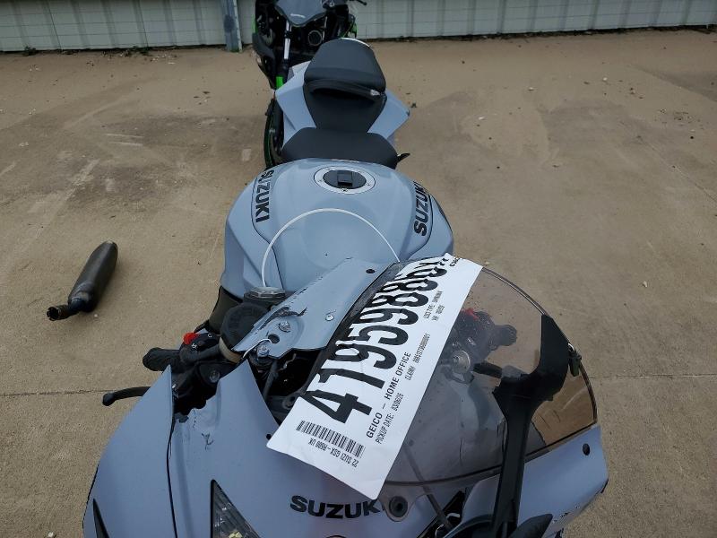 2022 Suzuki Gsx-r VIN JS1GN7FA0N7100939 COPART salvage auction — REAR END, Tx - Salvage Vehicle Title, sold $3,450 on 2026-07-09 (photo 5)