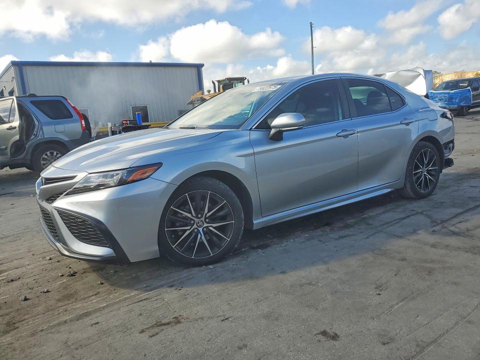 2024 Toyota Camry VIN 4T1G11AKXRU884368 — COPART salvage auction photo