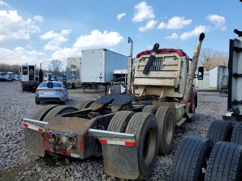 2016 Kenworth T880 VIN 1XKZD40X1GJ483460 COPART salvage auction — REAR END, AL - CERT OF TITLE-SALVAGE TITLE, sold $3,500 on 2026-07-09 (photo 4)