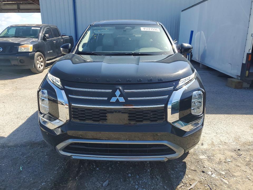 2025 Mitsubishi Outlander VIN JA4J3VA88SZ052014 COPART salvage auction — SIDE, Fl - Cert Of Title Slvg Rebuildable, sold $12,500 on 2026-07-06 (photo 5)