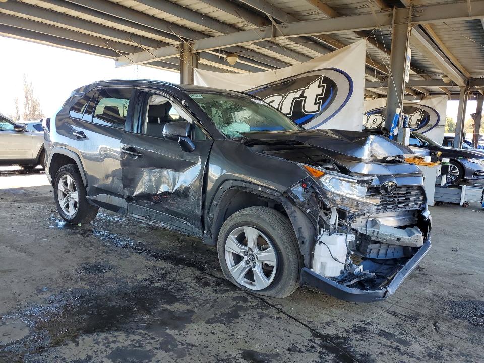 2021 Toyota Rav4 VIN 2T3P1RFV6MW158699 COPART salvage auction — FRONT END, CA - CERTIFICATE OF TITLE, sold $2,350 on 2026-07-09 (photo 4)