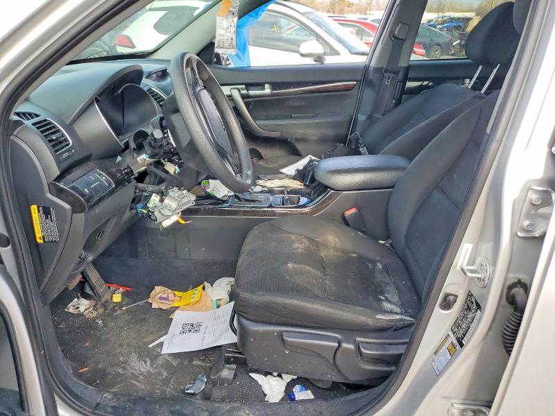 2015 Kia Sorento VIN 5XYKTCA68FG622692 COPART salvage auction — VANDALISM, Ny - Mv-907A Salvage Certificate, sold $1,150 on 2026-07-06 (photo 7)