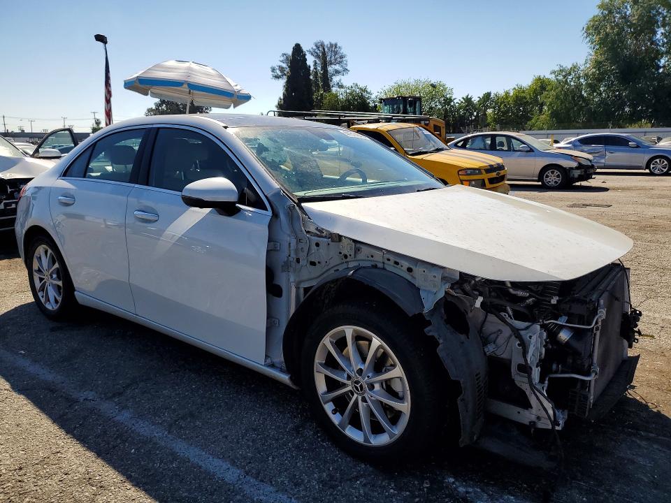 2019 Mercedes-benz A-klasse VIN WDD3G4FBXKW031786 COPART salvage auction — FRONT END, Ca - Salvage Certificate, sold $6,900 on 2026-08-18 (photo 4)