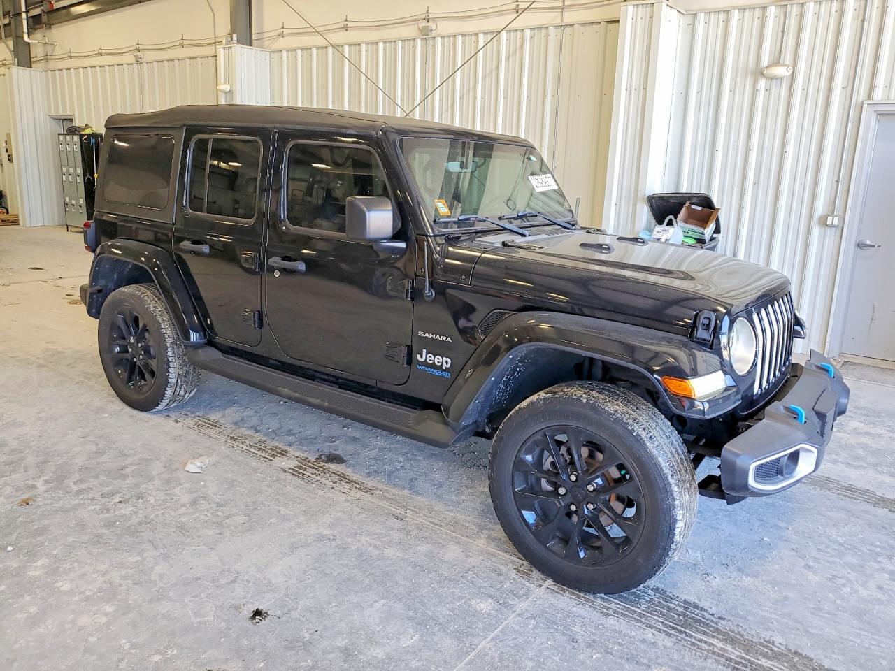 2022 Jeep Wrangler Unlimited VIN 1C4JJXP61NW170974 COPART salvage auction — Hail, MO - CERTIFICATE OF TITLE, sold $18,000 on 2026-07-09 (photo 4)