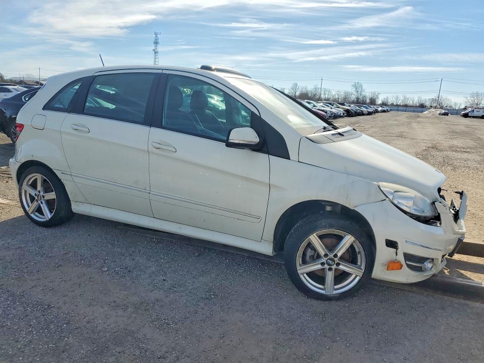 2010 Mercedes-benz B200 VIN WDDFH3EB2AJ566242 COPART salvage auction — UNDERCARRIAGE, On - Permit Salvage, sold $200 on 2026-07-07 (photo 4)