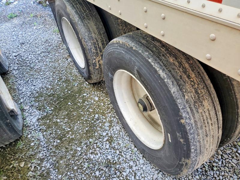 2018 Great dane trailers VIN 1GRAP0626KJ133101 COPART salvage auction — SIDE, NC - SALVAGE CERTIFICATE OF TITLE, sold $3,900 on 2026-09-24 (photo 9)