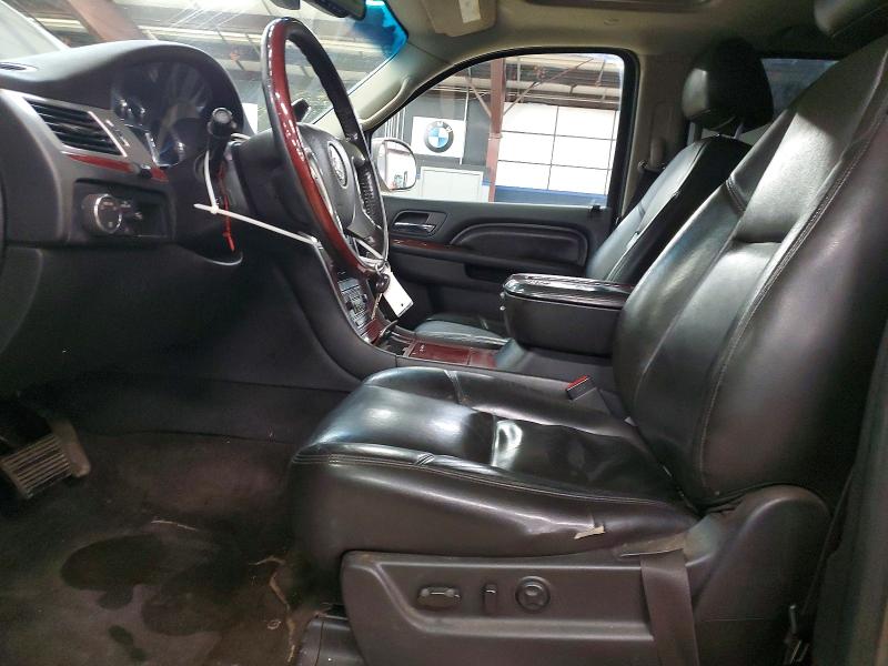 2013 Cadillac Escalade esv VIN 1GYS4JEF6DR312271 COPART salvage auction — MINOR DENT/SCRATCHES, Ma - Certificate Of Title, sold $3,500 on 2026-07-09 (photo 7)