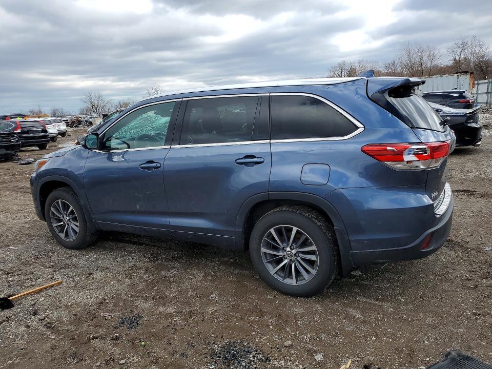 2018 Toyota Highlander VIN 5TDJZRFH8JS812589 COPART salvage auction — WATER/FLOOD, Il - Salvage Cert-Flood, sold $9,000 on 2026-07-06 (photo 2)