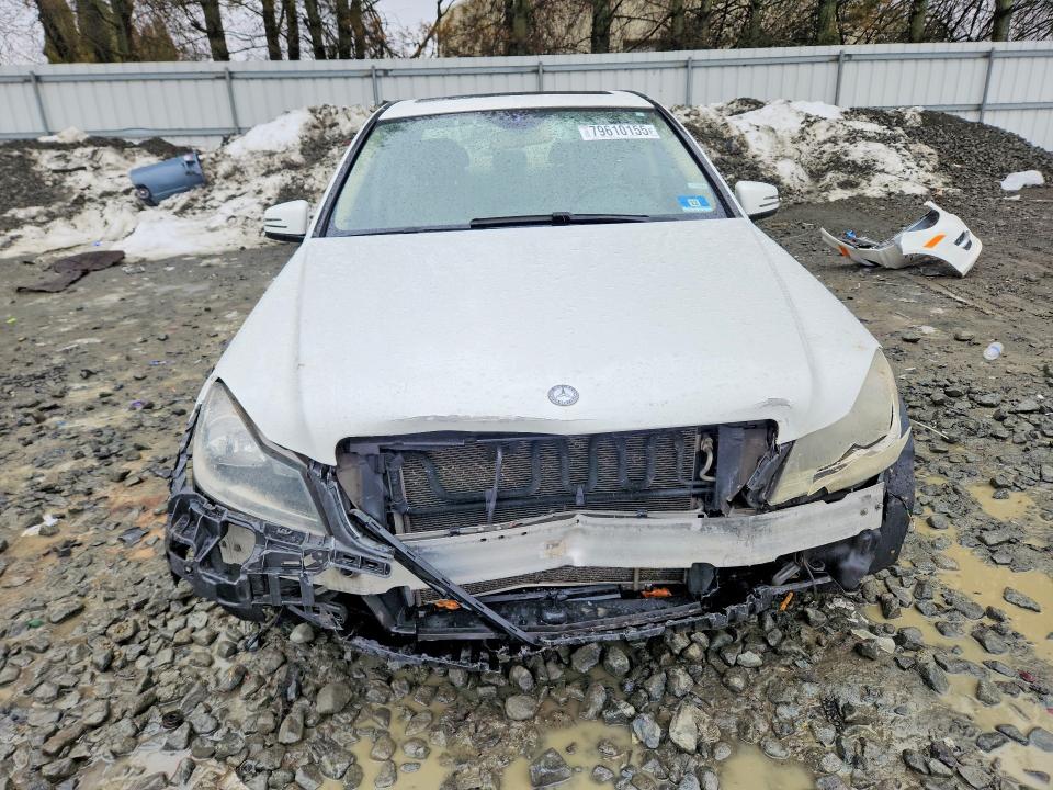 2014 Mercedes-benz C-klasse VIN WDDGF8AB7EA956868 COPART salvage auction — FRONT END, Nj - Cert Of Title-Salvage, sold $1,700 on 2026-08-05 (photo 5)