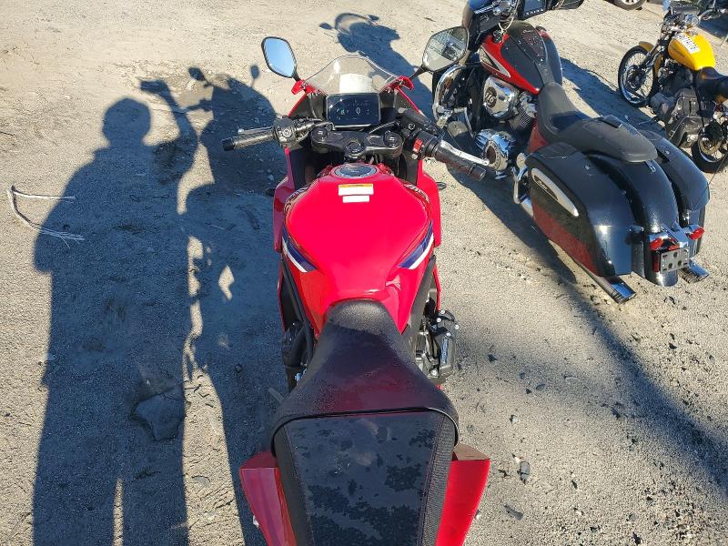 2026 Honda Cbr VIN MLHRH1554T5200295 COPART salvage auction — SIDE, Salvage Title, sold $2,500 on 2026-07-30 (photo 6)